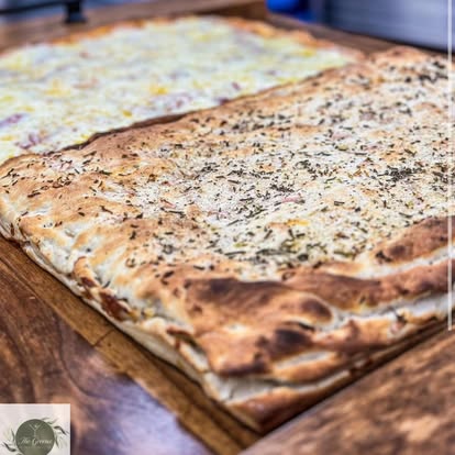Old Forge White Pizza